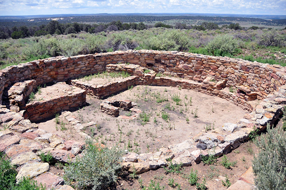 El Moro - Ruins of A'ts'ina Pueblo on top of El Moro
